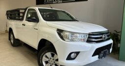 Toyota Hilux 2.4GD-6 SRX 2017