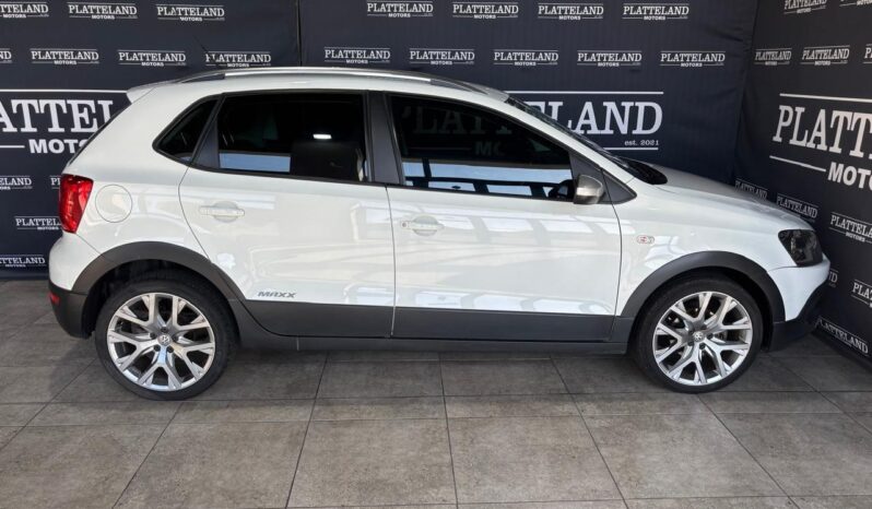 Volkswagen Polo Vivo Hatch 1.6 Maxx 2018 full