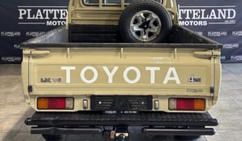 Toyota Land Cruiser 79 4.5D-4D LX V8 2015 full