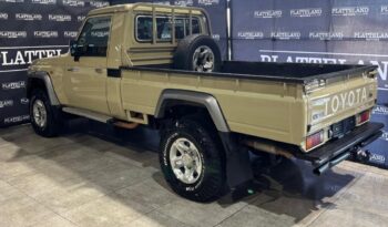 Toyota Land Cruiser 79 4.5D-4D LX V8 2015 full