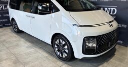 Hyundai Staria 2.2D Luxury 9-seater 2022