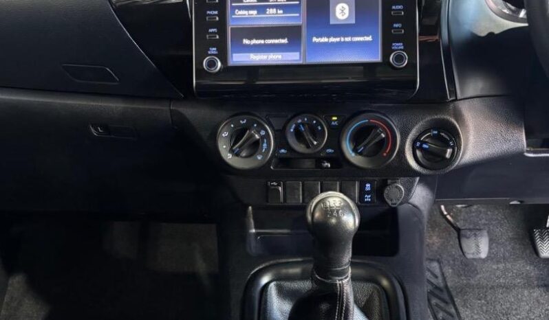 Toyota Hilux 2.4GD-6 4×4 Raider 2021 full