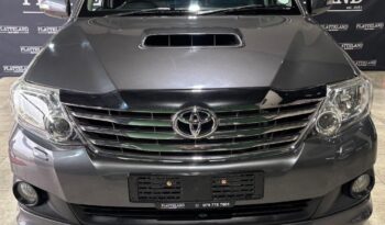 Toyota Fortuner 3.0D-4D Auto 2014 full