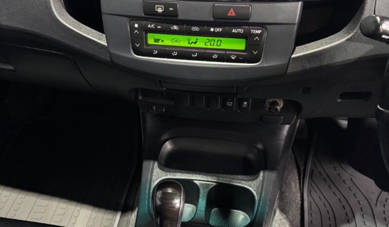 Toyota Fortuner 3.0D-4D Auto 2014 full