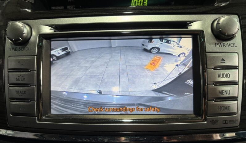 Toyota Fortuner 3.0D-4D Auto 2014 full