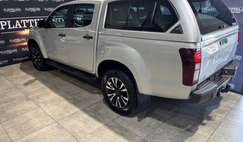 Isuzu KB 250D-Teq Double Cab X-Rider 2017 full