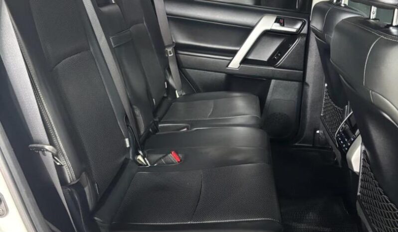 Toyota Land Cruiser Prado 3.0DT VX-L 2020 full