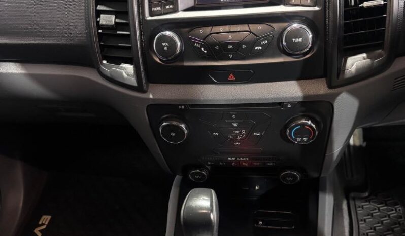 Ford Everest 2.2TDCi XLS Auto 2017 full