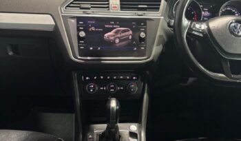 Volkswagen Tiguan 1.4TSI Comfortline R-Line 2019 full