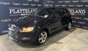 Volkswagen Polo Hatch 1.2TSI Comfortline 2015 full