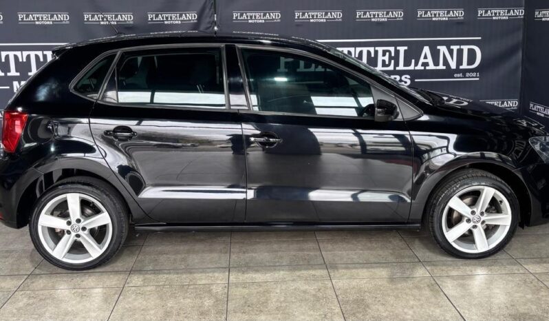 Volkswagen Polo Hatch 1.2TSI Comfortline 2015 full