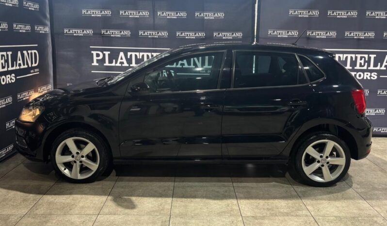 Volkswagen Polo Hatch 1.2TSI Comfortline 2015 full