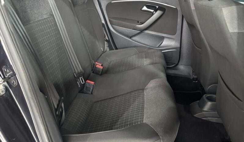 Volkswagen Polo Hatch 1.2TSI Comfortline 2015 full