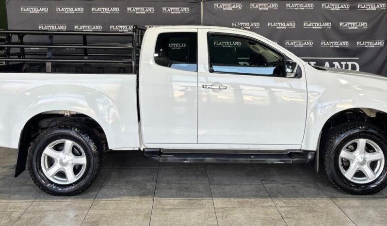 Isuzu KB 300D-Teq Extended Cab LX Auto 2016 full