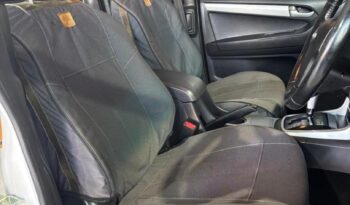 Isuzu KB 300D-Teq Extended Cab LX Auto 2016 full