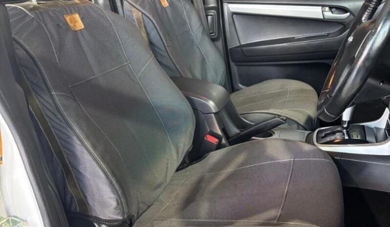 Isuzu KB 300D-Teq Extended Cab LX Auto 2016 full