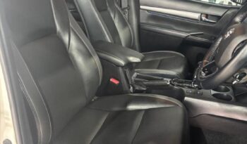 Toyota Hilux 2.8GD-6 Double Cab 4×4 Legend Auto 2022 full