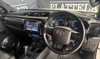 Toyota Hilux 2.8GD-6 Double Cab 4×4 Legend Auto 2022 full