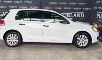 Volkswagen Golf 1.6 Trendline 2010 full