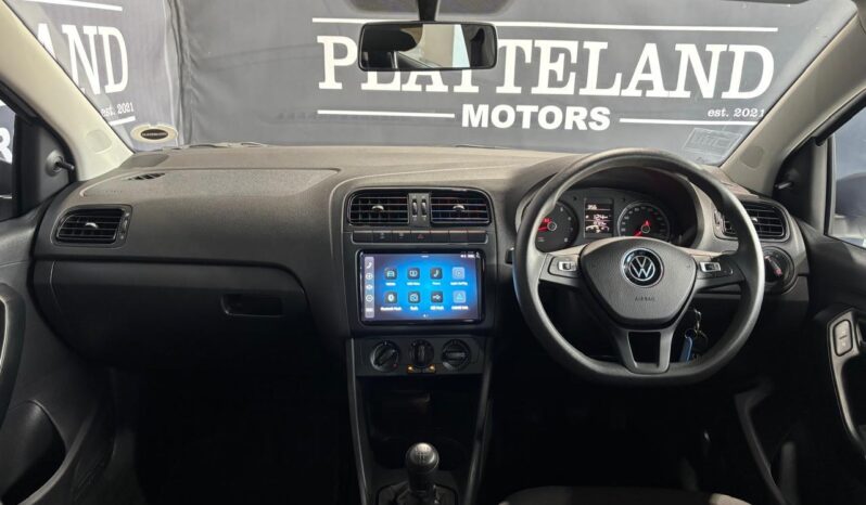 Volkswagen Polo Vivo Hatch 1.4 Life Edition 15 2025 full