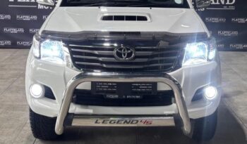 Toyota Hilux 3.0D-4D Double Cab 4×4 Raider Legend 45 Auto 2015 full