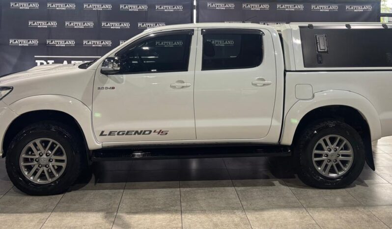 Toyota Hilux 3.0D-4D Double Cab 4×4 Raider Legend 45 Auto 2015 full