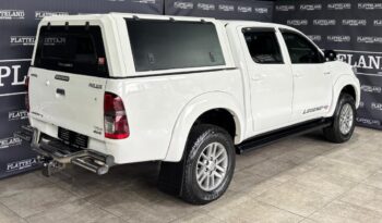 Toyota Hilux 3.0D-4D Double Cab 4×4 Raider Legend 45 Auto 2015 full