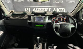 Toyota Hilux 3.0D-4D Double Cab 4×4 Raider Legend 45 Auto 2015 full