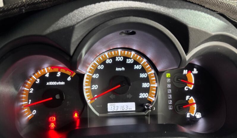 Toyota Hilux 3.0D-4D Double Cab 4×4 Raider Legend 45 Auto 2015 full