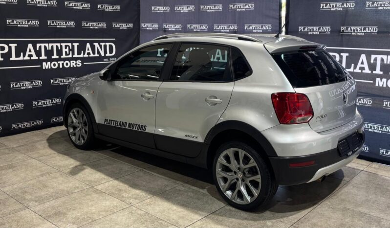 Volkswagen Polo Vivo Hatch 1.6 Maxx 2019 full