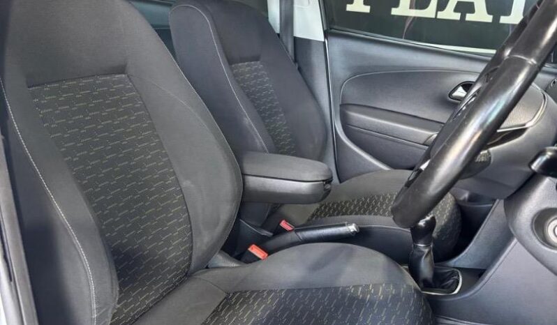 Volkswagen Polo Vivo Hatch 1.6 Maxx 2019 full